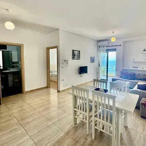 4 Seasons Sea View Appartamento